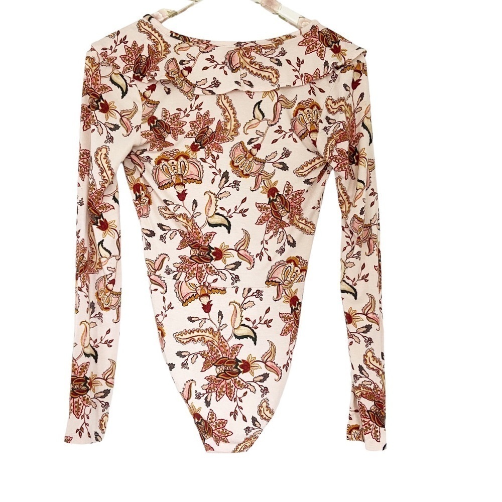 Forever 21 Women's Bodysuit Top Deep V-neck ruffles Peach Floral Small - Picture 7 of 8